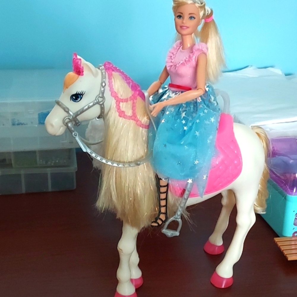 Barbie Princess Adventure with Horse